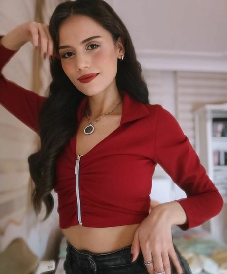 Naakte gelekte OnlyFans-foto van Arlequin Asmr