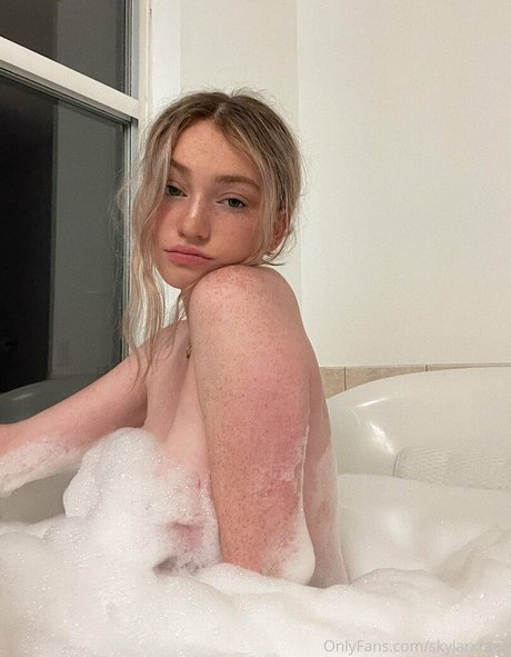 Skylarxraee