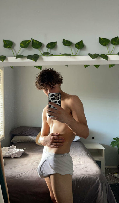 Alasti lekkinud OnlyFans-i pilt Chriscahill