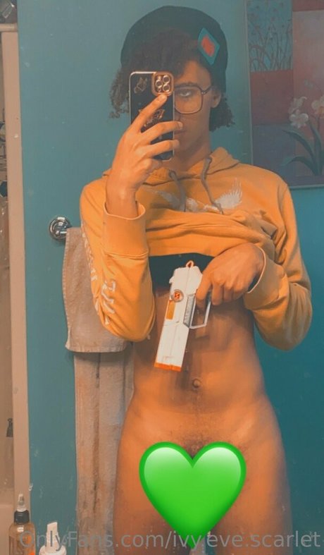 Foto nua vazada do OnlyFans de Ivyevescarlet