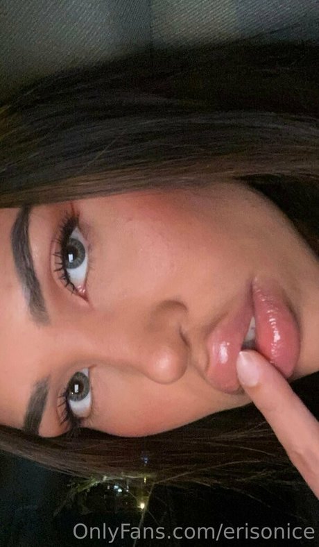 Naken läckt OnlyFans-bild av Erisonice