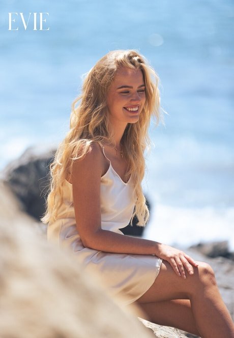 Naken lekkede OnlyFans-bilde av Eva Vlaardingerbroek