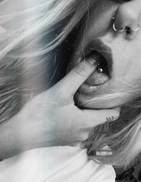 Helga1free OnlyFansリークヌード写真