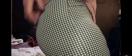 Asmr Alysaa OnlyFansリークヌード写真