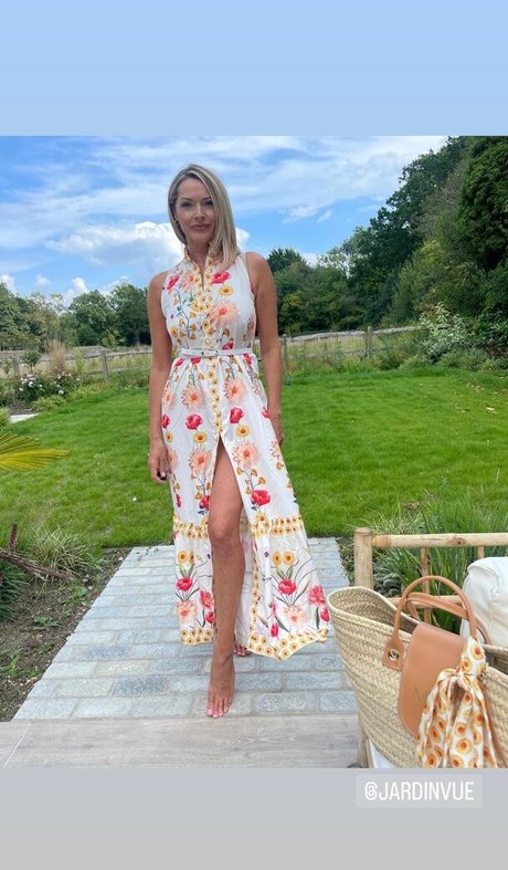 Naken läckt OnlyFans-bild av Mel Lowe