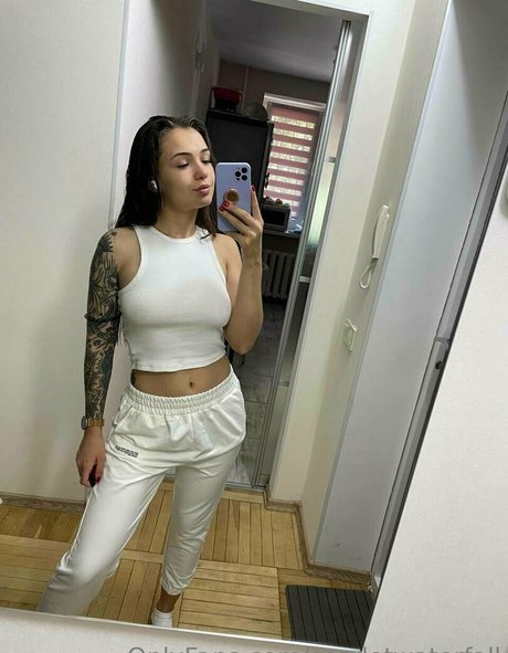 Yourqueen3