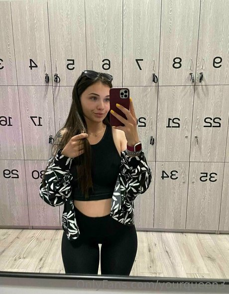 Yourqueen3