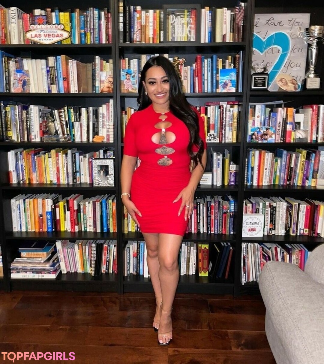 Naken läckt OnlyFans-bild av Lulu Reyes #2