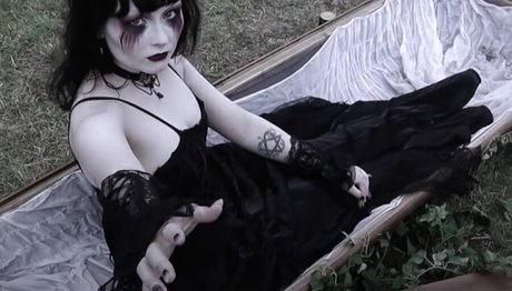 Naken läckt OnlyFans-bild av Kawaiibatfangz