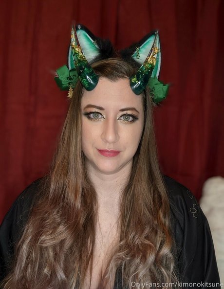 Naken läckt OnlyFans-bild av Kimonokitsune