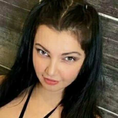 Naken lekkede OnlyFans-bilde av Bloodymaryy