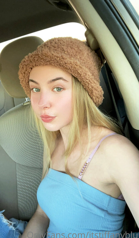 Nahá fotka uniklých OnlyFans od Itstiffanyblu