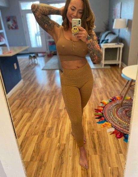 Обнаженная фотография утечки OnlyFans от Miss Lindsay Q