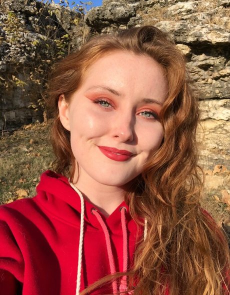 Naken läckt OnlyFans-bild av Teenyfaery
