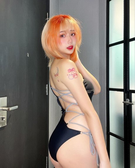 Nahá fotka uniklých OnlyFans od Akaei Ray