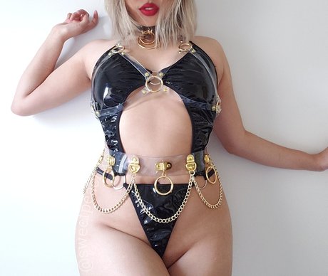 Sweetpeachxo