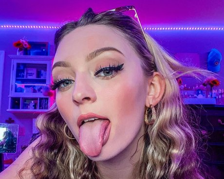 Alaston vuotanut OnlyFans-kuva Brianna Motte