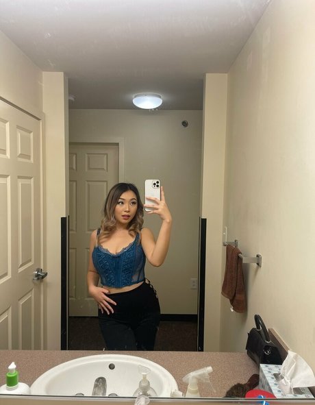 Lizzievx  nude leaked OnlyFans photo