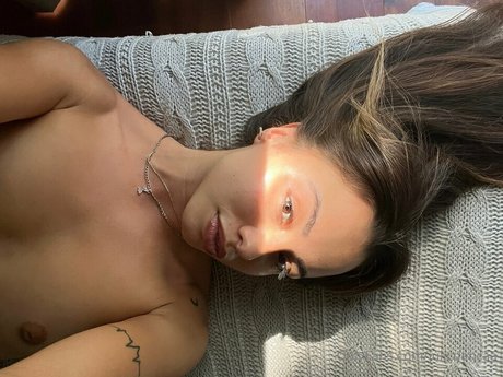 Naken lekkede OnlyFans-bilde av Juli Cuenca