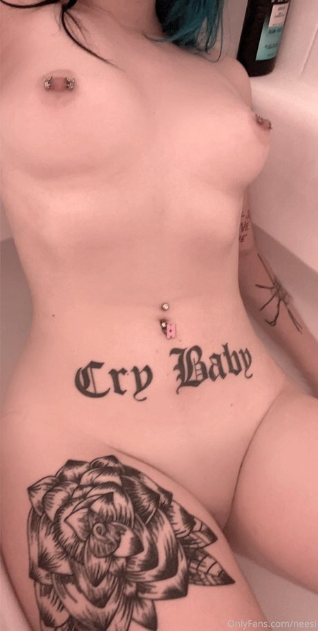 Photo nue de fuite OnlyFans de Neesi