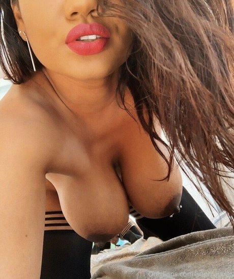 Sophia Lares
