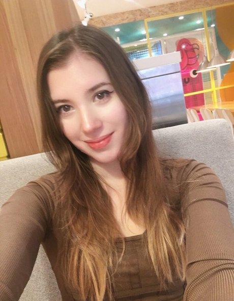 Naken lekkede OnlyFans-bilde av Drawiwandspaseart