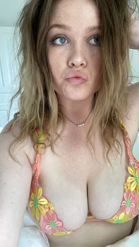 Naken läckt OnlyFans-bild av Water Ski Bunny