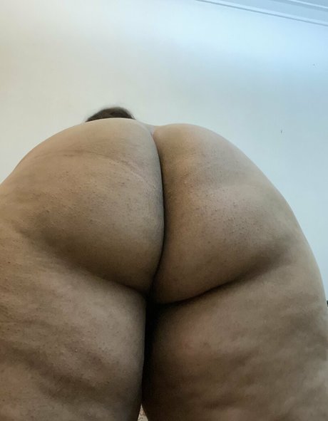 Naken läckt OnlyFans-bild av Peachypup