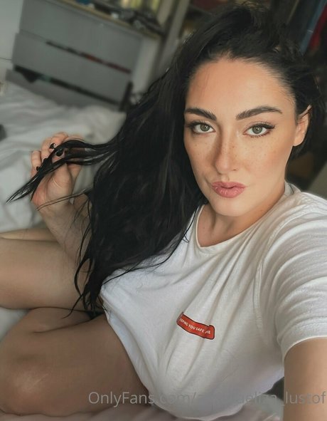 Alaston vuotanut OnlyFans-kuva Eliza Lust