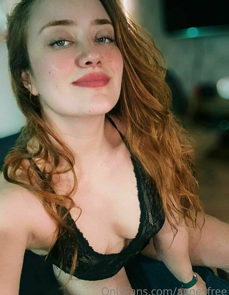 Обнаженная фотография утечки OnlyFans от Mjohreisenfree