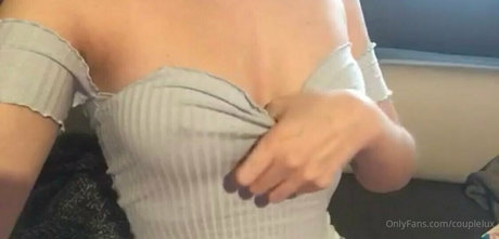 Foto desnuda filtrada de OnlyFans de Sladkasofiee