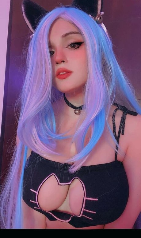 Nahá fotka uniklých OnlyFans od Hell Chan
