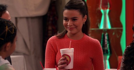 Miranda Cosgrove