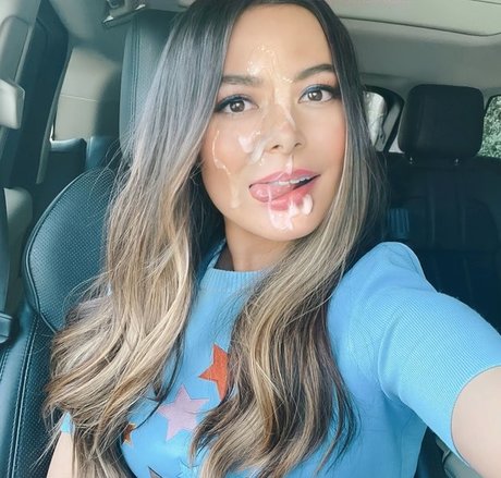 Miranda Cosgrove