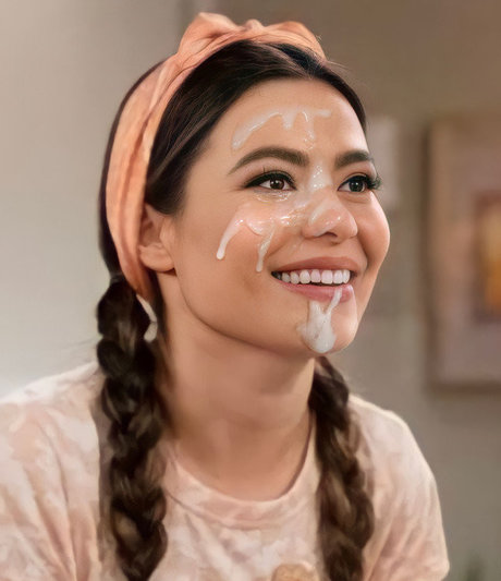 Miranda Cosgrove