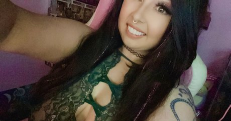 Alaston vuotanut OnlyFans-kuva Thysugarbiscuit