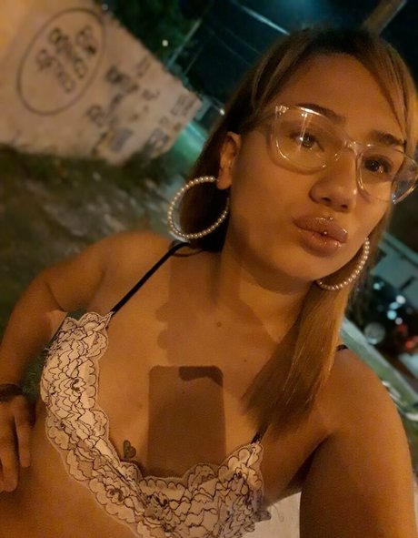 Nahá fotka uniklých OnlyFans od Canelam