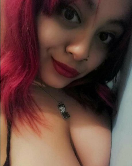Nahá fotka uniklých OnlyFans od Chachekush420