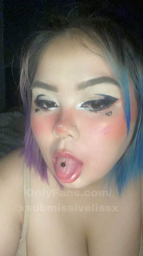 Naken läckt OnlyFans-bild av Xsubmissivelissx