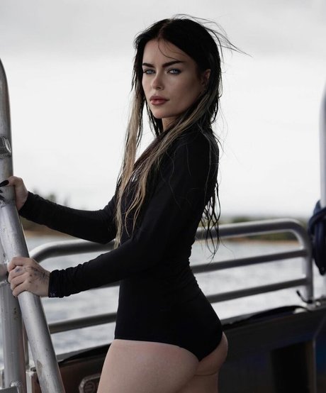 Nahá fotka uniklých OnlyFans od Emmanorton