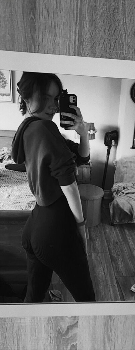 Laura Anne