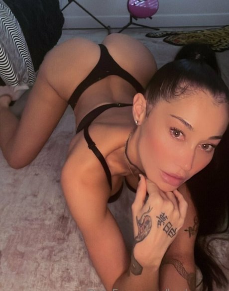 Foto di nudo di fuga di OnlyFans di Karleaxoxo