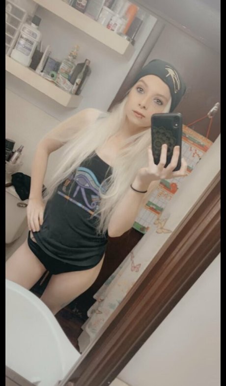 Petitepixie69 OnlyFans泄露裸照