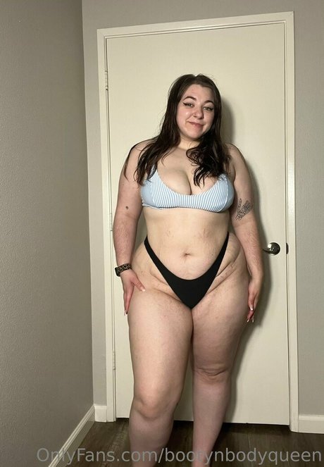 Обнаженная фотография утечки OnlyFans от Bootynbodyqueen