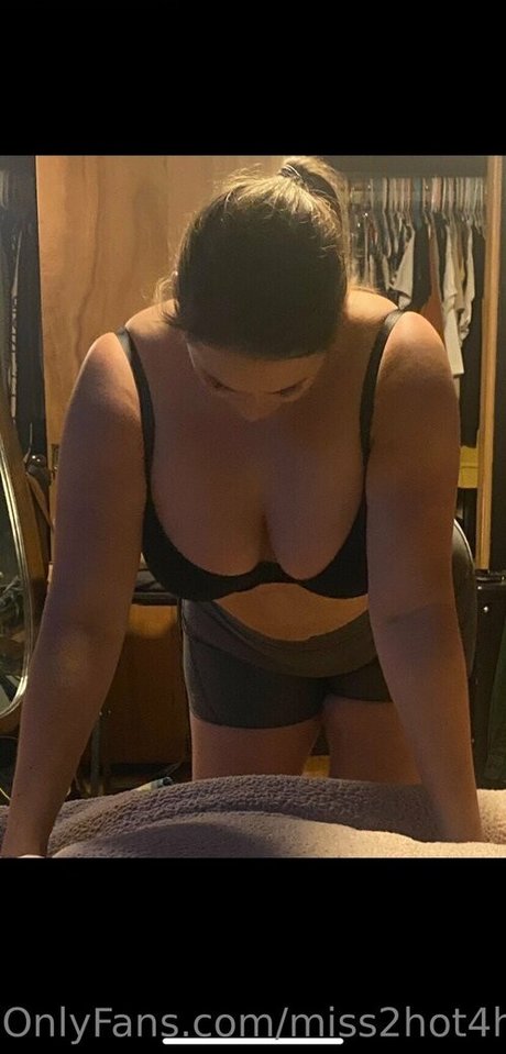 Naken läckt OnlyFans-bild av Miss2hot4him