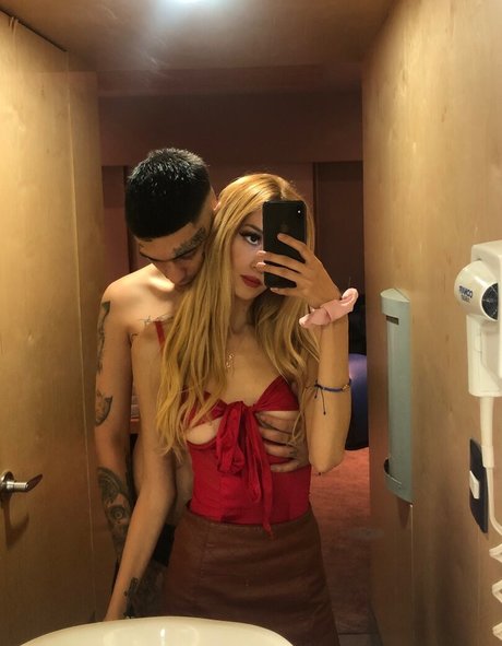 Naken läckt OnlyFans-bild av Michelleehardy