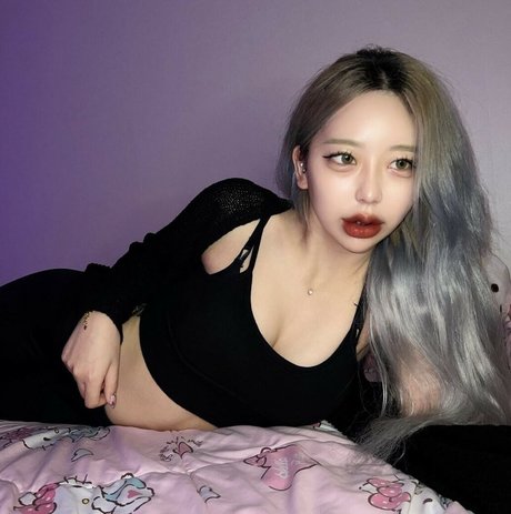 Nahá fotka uniklých OnlyFans od Jeeiqueen