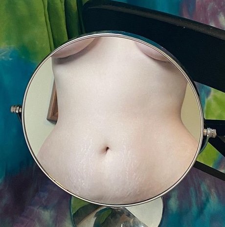 Naken lekkede OnlyFans-bilde av Isabelhendrix