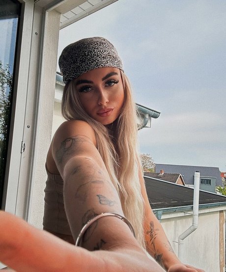 Foto di nudo di fuga di OnlyFans di Laeticia Sophie