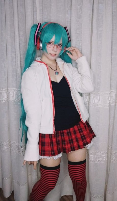 Saya Scarlet
